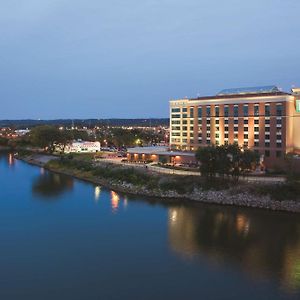 Embassy Suites East Peoria Hotel And Riverfront Conference Center